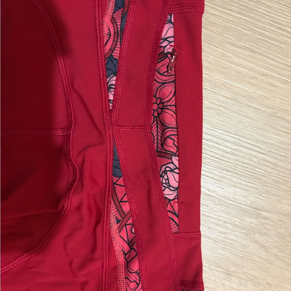 lululemon athletica Crimson Leggings with Floral Waistband - Picture 3 of 4